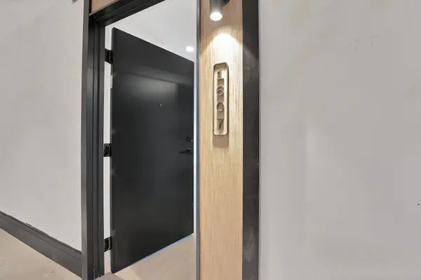 Toronto C14, ON M2N 0M4,36 Olive AVE #1607