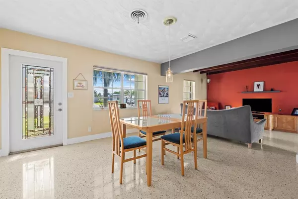 Hollywood, FL 33019,1175 Grant St