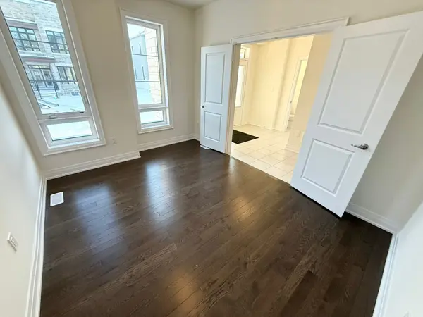 Markham, ON L6C 3T5,40 Mindanao AVE