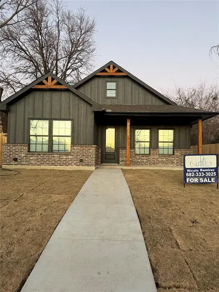 2217 Christine Avenue, Fort Worth, TX 76105