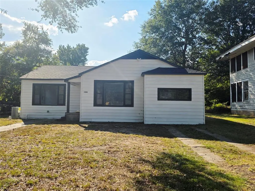 Paris, TX 75460,1000 S Church