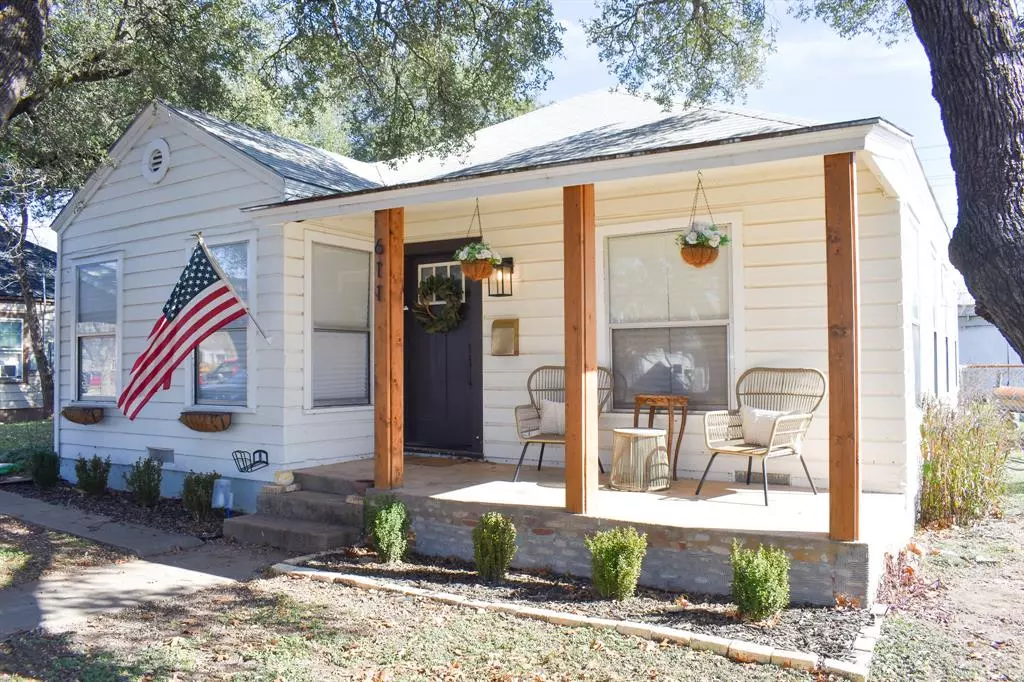 Brady, TX 76825,611 Poplar