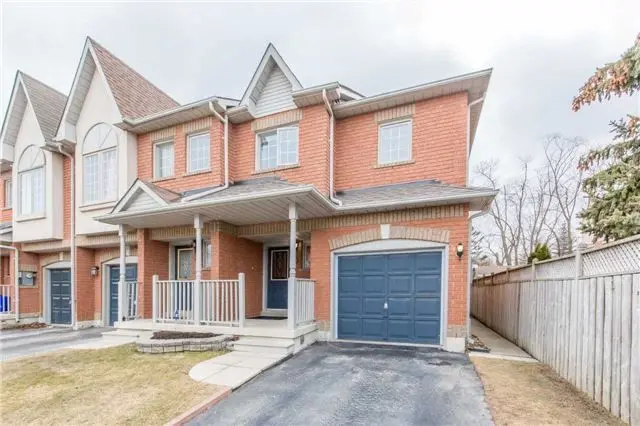 Pickering, ON L1V 6Z4,1867 Kingston RD #40