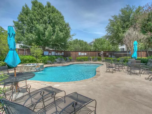 Fort Worth, TX 76116,3809 Westridge Avenue