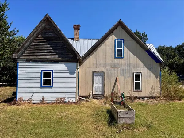 700 Avenue H,  Blanket,  TX 76432