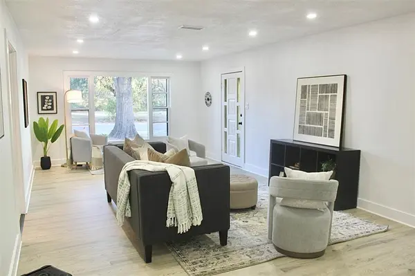 Paris, TX 75460,1000 S Church