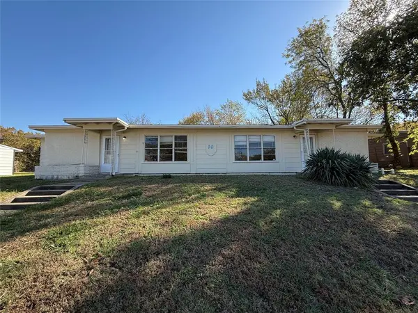 Denison, TX 75020,10 Pershing Drive #A