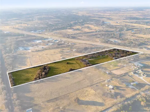 Alvord, TX 76225,114 Private Road 2387