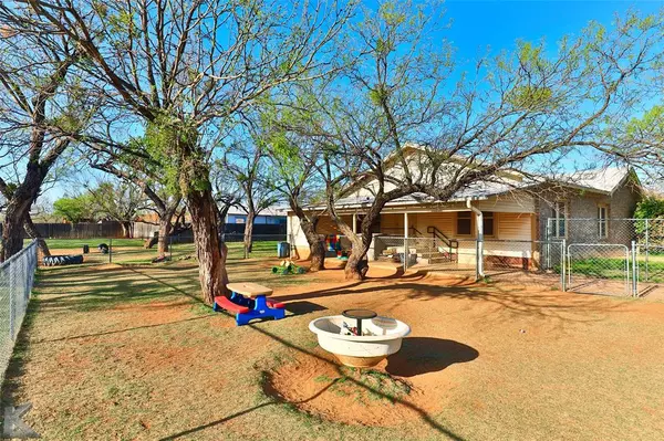 Abilene, TX 79602,2450 Maple Street