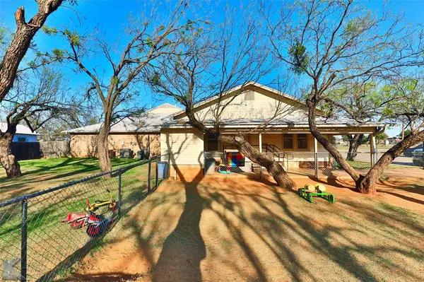 Abilene, TX 79602,2450 Maple Street