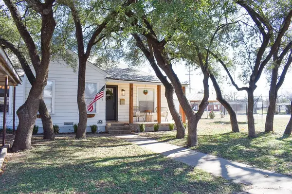 Brady, TX 76825,611 Poplar