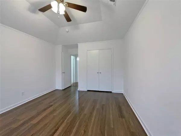 Grand Prairie, TX 75052,1617 N Bent Tree Trail