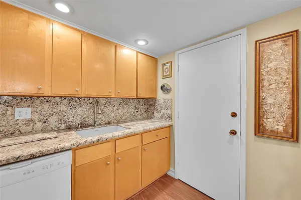 Pompano Beach, FL 33060,101 E Mcnab Rd #133