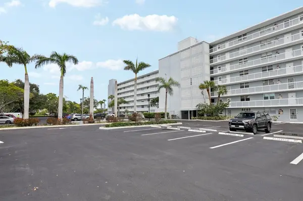 Boca Raton, FL 33487,5700 NW 2nd Ave #704