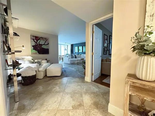 Fort Lauderdale, FL 33315,1350 River Reach Dr #116