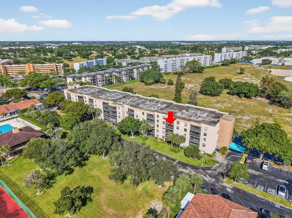 Boca Raton, FL 33487,5260 NW 2nd Ave #402