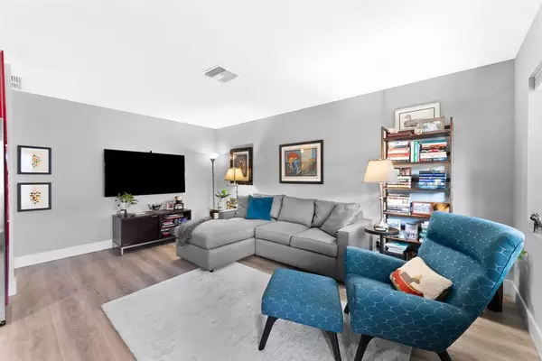 Fort Lauderdale, FL 33305,1200 NE 17th Ct #3