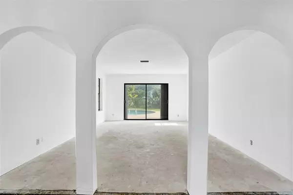 Margate, FL 33063,65 W Palm Dr