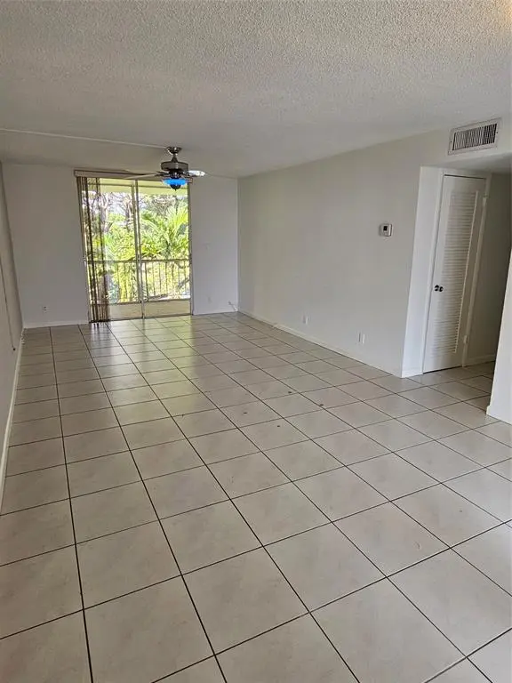 Deerfield Beach, FL 33441,777 SE 2nd Ave #B309