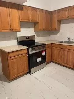 Hallandale Beach, FL 33009,232 SW 10th St