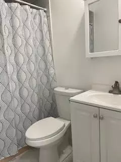 Hallandale Beach, FL 33009,232 SW 10th St