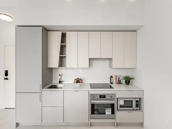 3883 Quartz RD #6012, Mississauga, ON L5B 0M4