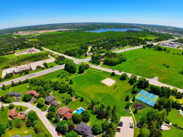 Mono, ON L9W 6G7,14 Hawthorne RD