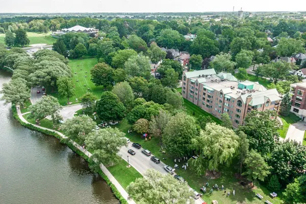 Stratford, ON N5A 7S3,30 FRONT ST #205