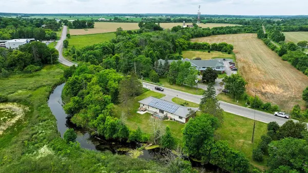 517 Donald B. Munro DR, Carp - Huntley Ward, ON K0A 1L0