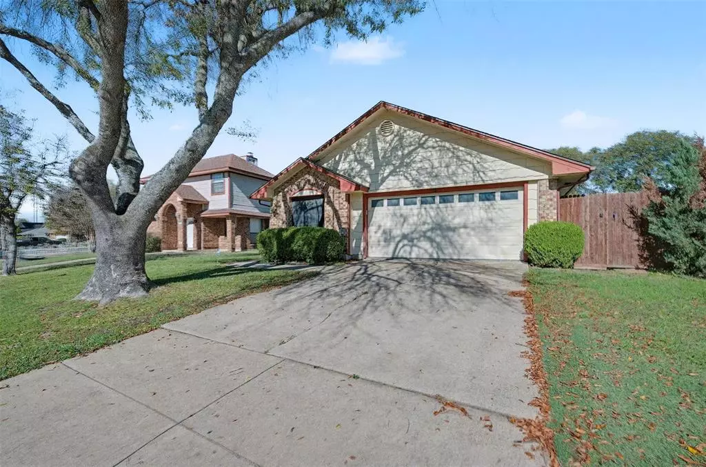 Grand Prairie, TX 75052,1148 Meadows Drive