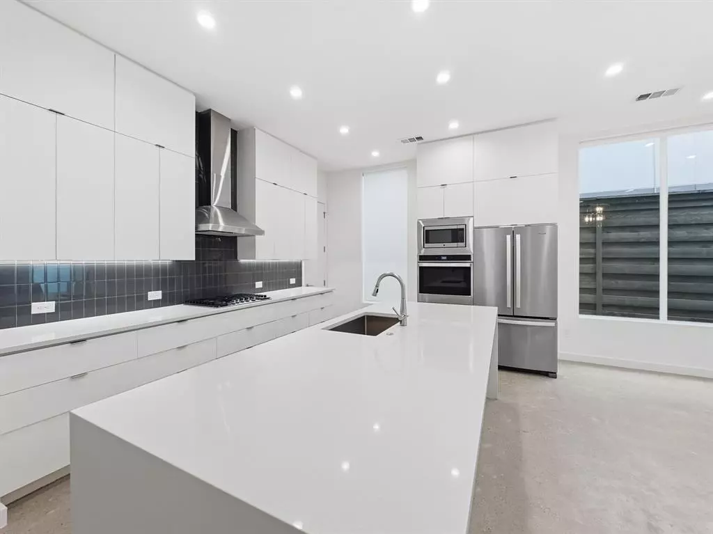 Dallas, TX 75204,4814 Manett Street #4812