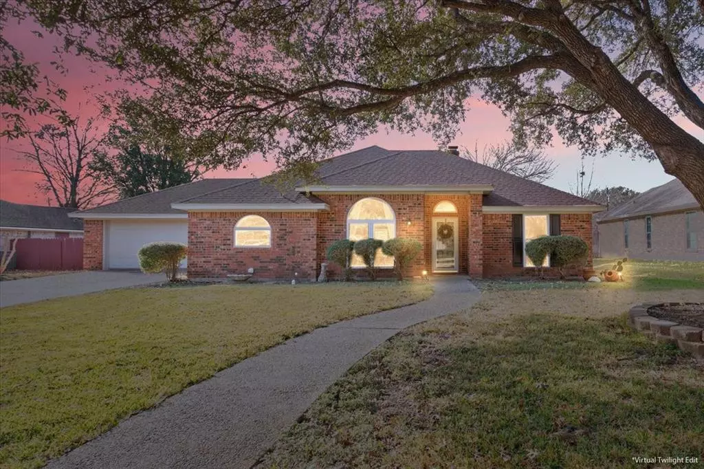 Hewitt, TX 76643,327 E Chapman Road