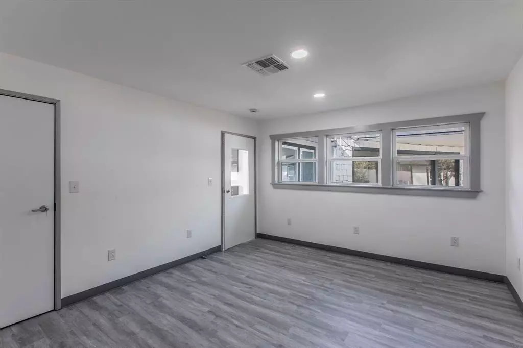 Bridgeport, TX 76426,904 13th Street #3