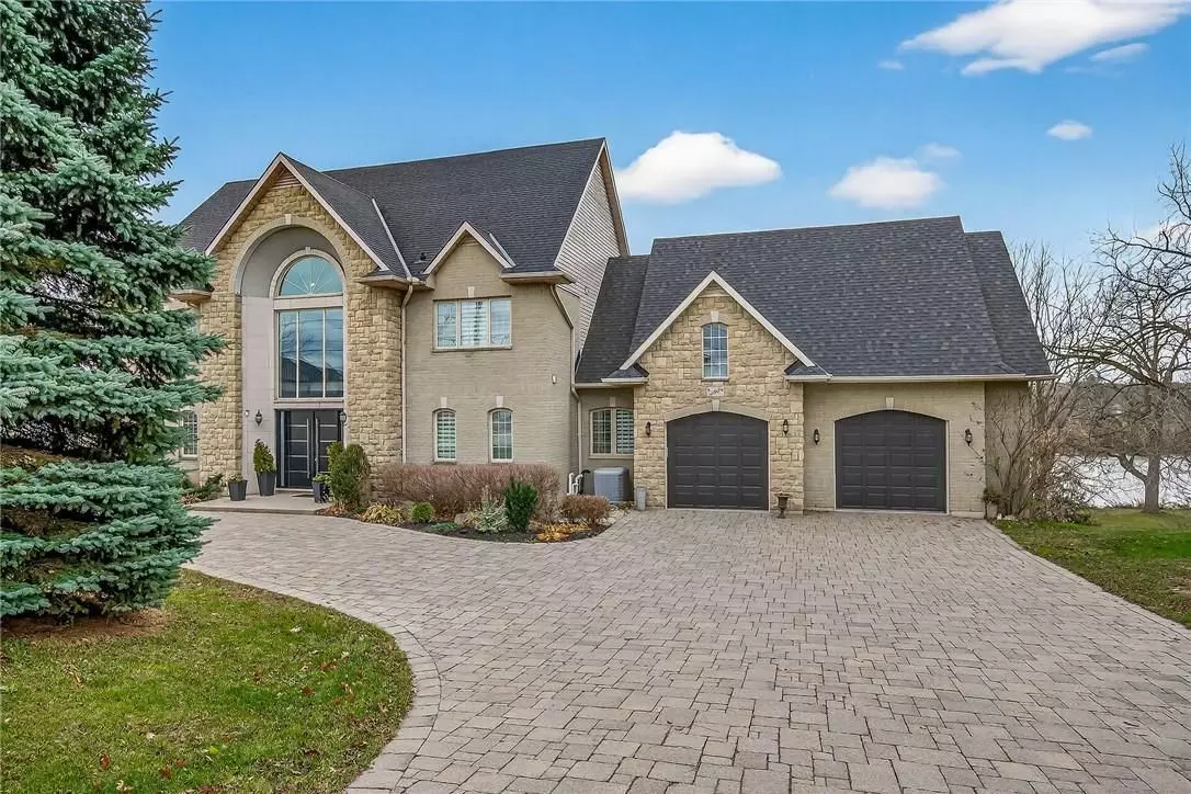 Haldimand, ON N3W 1C8,397 Caithness ST E