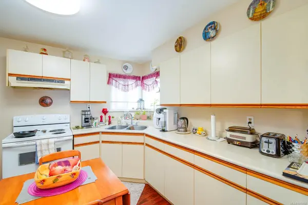 3582 11th Ave, Port Alberni, BC V9Y 4Y7