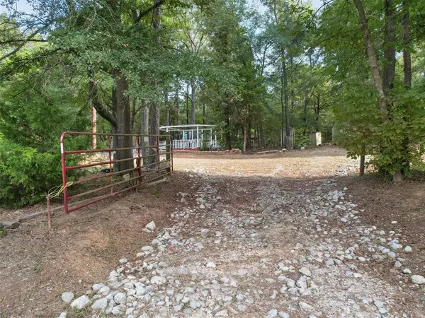 4608 W STATE HWY 154, Gilmer, TX 75644