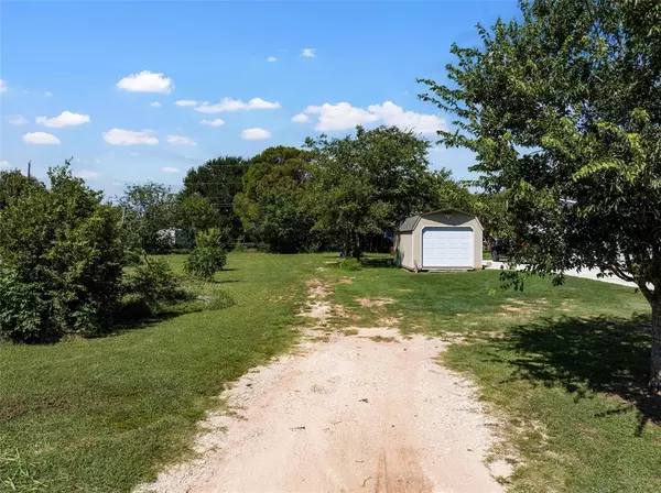 Bellmead, TX 76705,1604 Travis Street