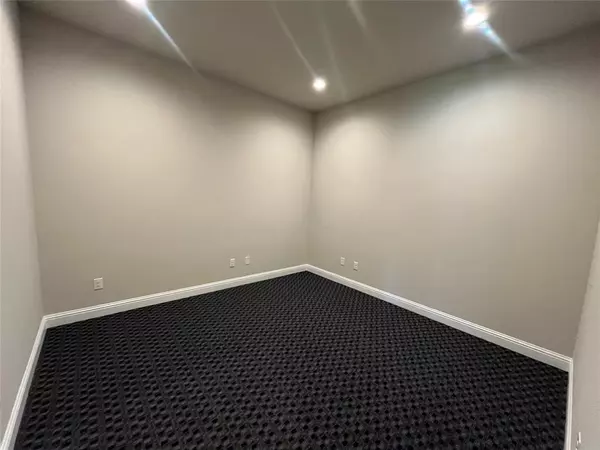 Mckinney, TX 75070,6000 Alma Drive #902