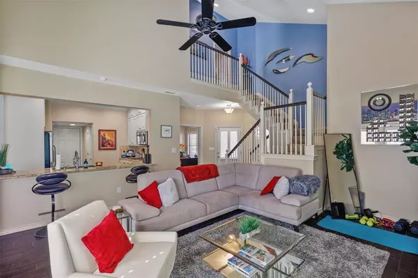 Irving, TX 75063,213 Cimarron Trail #2