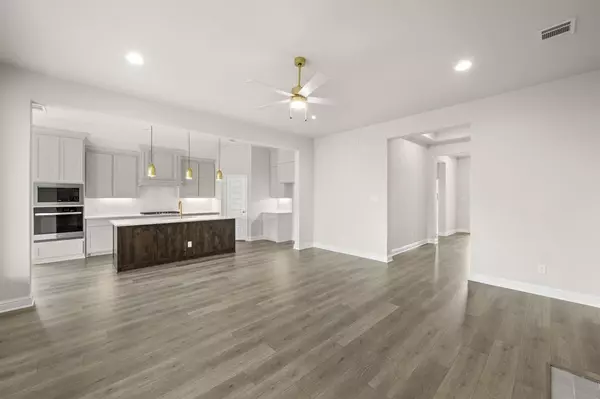 Mcgregor, TX 76657,517 Geyser Trail