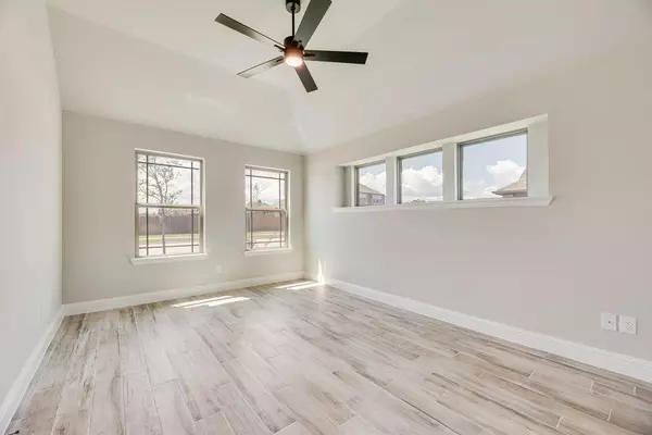 Collinsville, TX 76233,7476 West Line Road