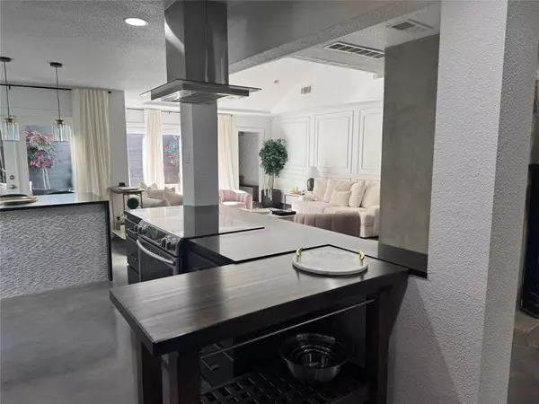 Dallas, TX 75248,6332 Southpoint Drive