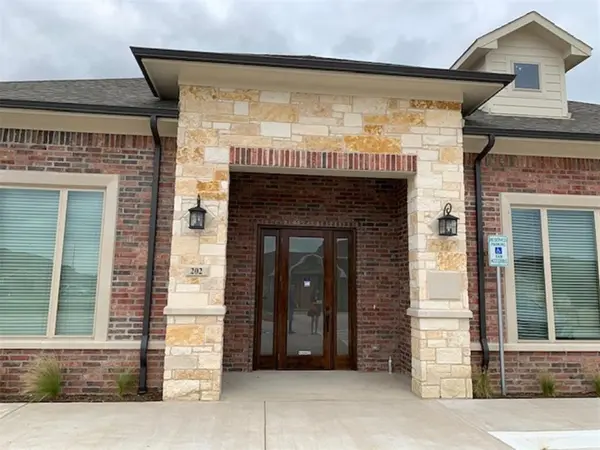 870 HEBRON Parkway #202, Lewisville, TX 75057