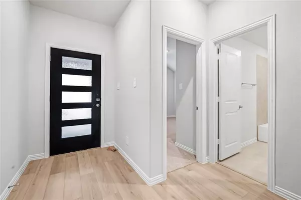 Mckinney, TX 75069,521 Midnight Oak Drive