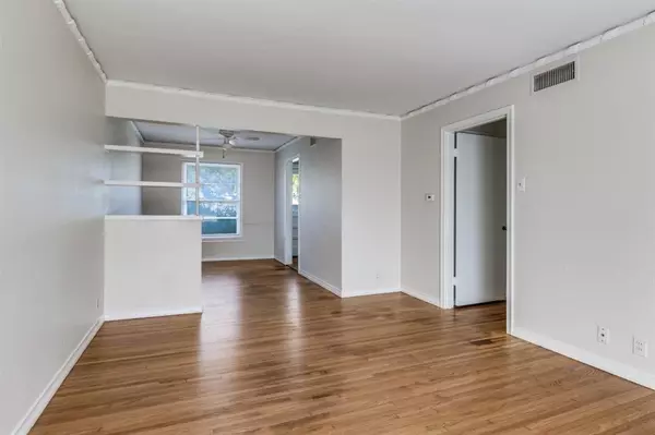 Dallas, TX 75228,3227 San Vicente Avenue