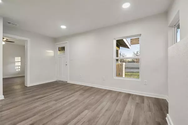 Fort Worth, TX 76104,1265 E Maddox Avenue