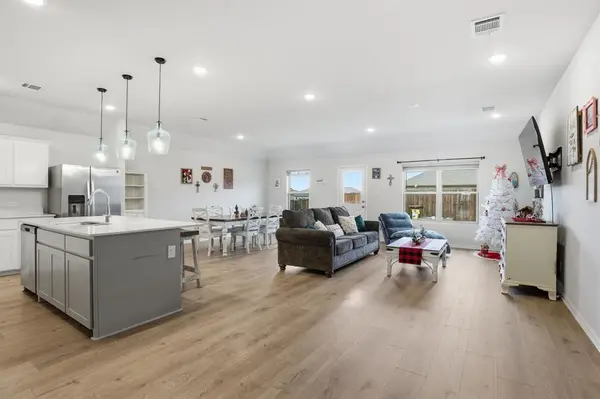 Van Alstyne, TX 75495,556 Hickory Ridge Drive