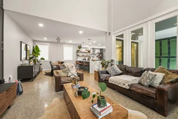 Dallas, TX 75206,1916 Euclid Avenue