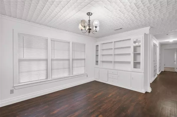 Bonham, TX 75418,903 Lynn Street