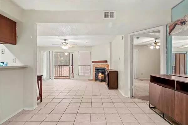 Dallas, TX 75243,11460 Audelia Road #172